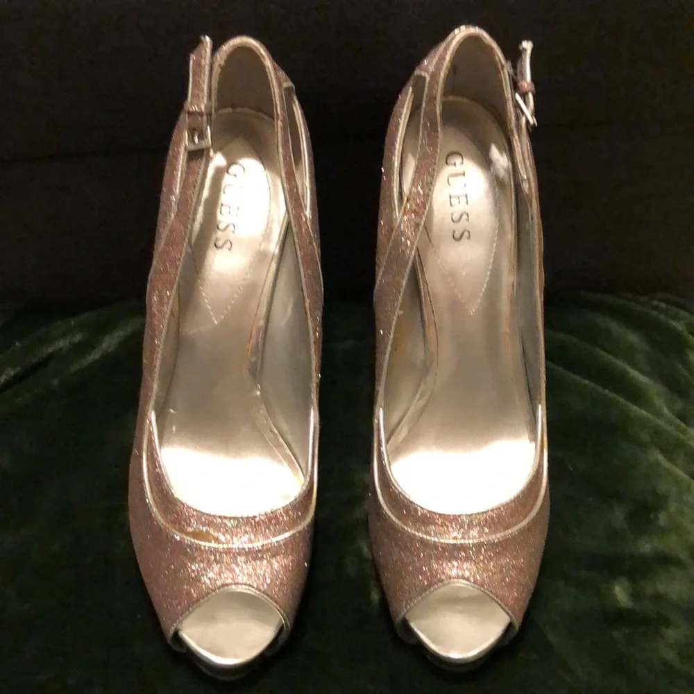 GUESS SHOES - Picture 1 of 7